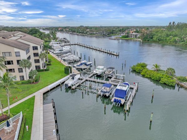 Oak Harbour, 334 Oak Harbour Dr, Juno Beach, Florida 33408, image 1