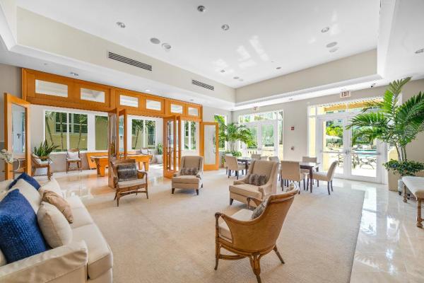 Palmetto Place, 99 SE Mizner Blvd #245, Boca Raton, Florida 33432, image 2