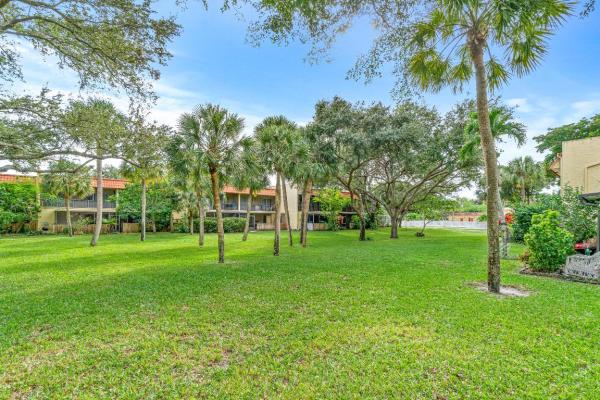 Boca Terrace, 892 SW 9th Street Cir #9, Boca Raton, Florida 33486, image 2