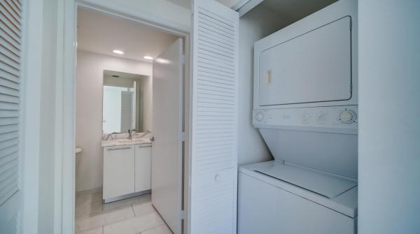 The Plaza On Brickell East, 950 Brickell Bay Dr #3506, Miami, Florida 33131, image 1