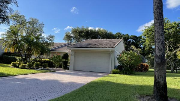 32 Brentwood Dr, Boynton Beach, Florida 33436, image 1