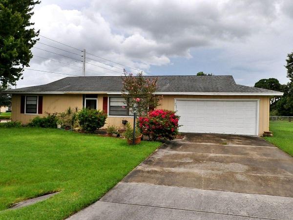 102 SW Pisces Ter, Port St. Lucie, Florida 34984, image 1
