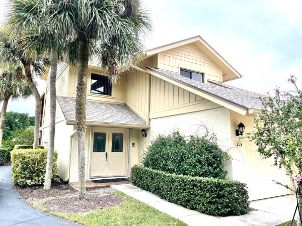 Waterbend At Jonathan's Landing, 17166 Waterbend Dr #209, Jupiter, Florida 33477, image 2