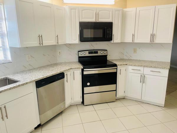 Bayshore Heights, 314 SE Starfish Ave, Port St. Lucie, Florida 34983, image 2