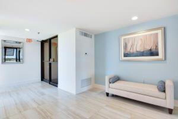Governor's Pointe, 356 Golfview Rd #206, North Palm Beach, Florida 33408, image 1