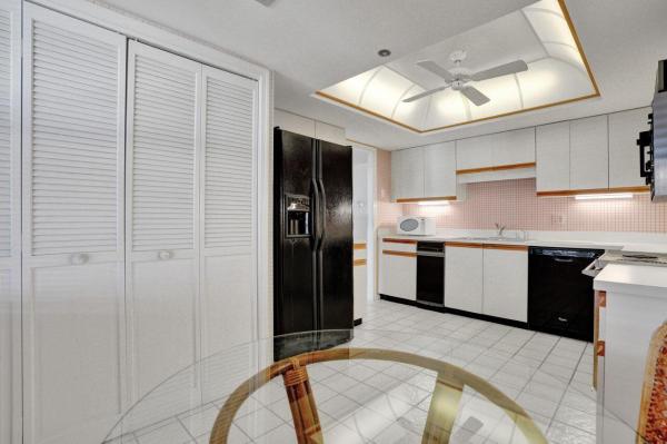 Governor's Pointe, 356 Golfview Rd #1009, North Palm Beach, Florida 33408, image 1