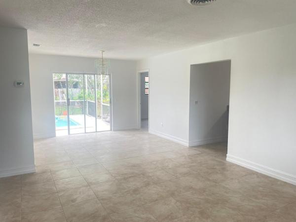 Forest Hill Village, 5792 Elder Dr, West Palm Beach, Florida 33415, image 1