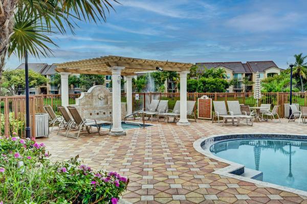 Mirabella Villas, 124 Villa Cir, Boynton Beach, Florida 33435, image 3