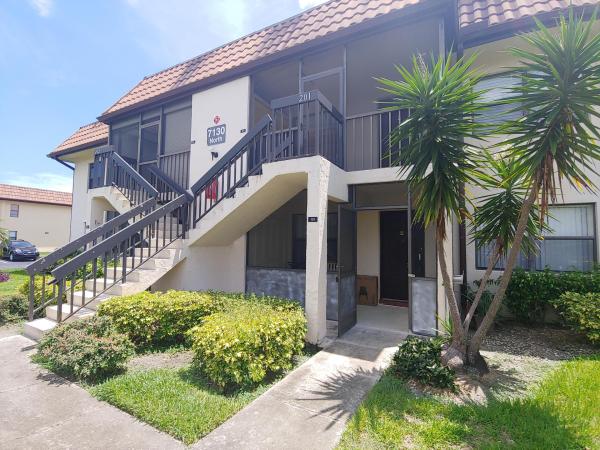 Lucerne Lakes Golf Colony, 7130 Golf Colony Ct #101, Lake Worth, Florida 33467, image 1