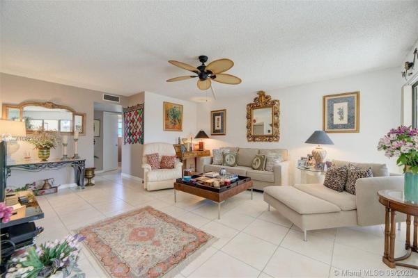 Camino Real Village, 5851 Camino Del Sol #400, Boca Raton, Florida 33433, image 3