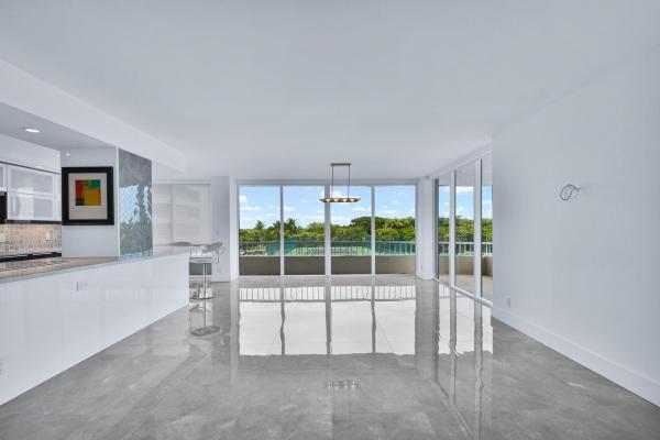 Water Glades, 5540 N Ocean Dr #2C, Riviera Beach, Florida 33404, image 2