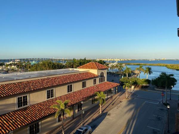 Renaissance On The River, 20 Orange Ave #403, Fort Pierce, Florida 34950, image 2