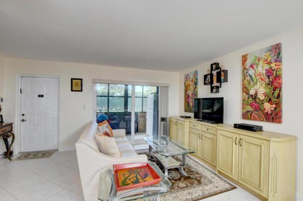 Evergreen, 7539 S Oriole Blvd #103, Delray Beach, Florida 33446, image 2