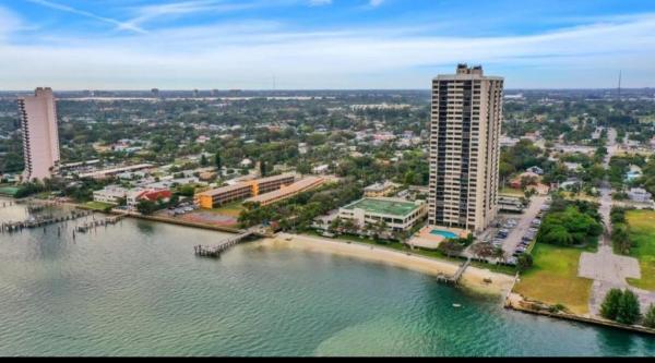 The Palm Beach House, 5600 N Flagler Dr #1602, West Palm Beach, Florida 33407, image 3