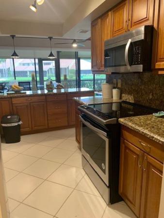 Patio Homes, 119 Old Meadow Way, Palm Beach Gardens, Florida 33418, image 3