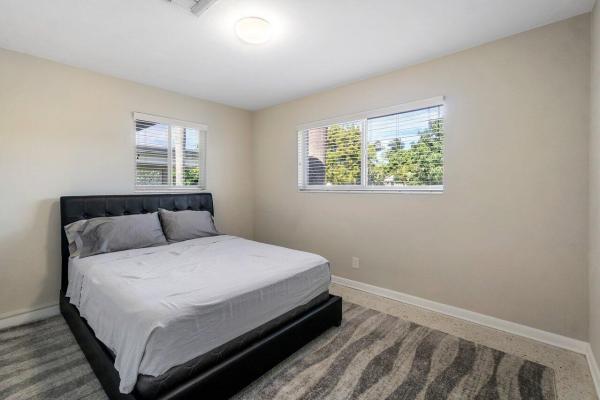 Fern Ridge, 432 SW 8th Ave, Boynton Beach, Florida 33435, image 2