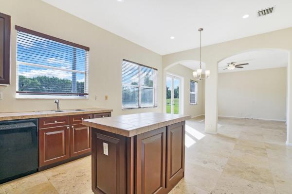 Superior At Lakes Of Laguna, 3845 Torres Cir, West Palm Beach, Florida 33409, image 2