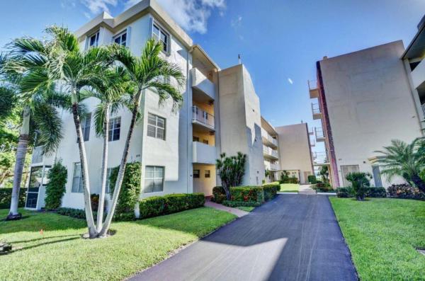 Seacrest Villas, 1810 New Palm Way #211, Boynton Beach, Florida 33435, image 2