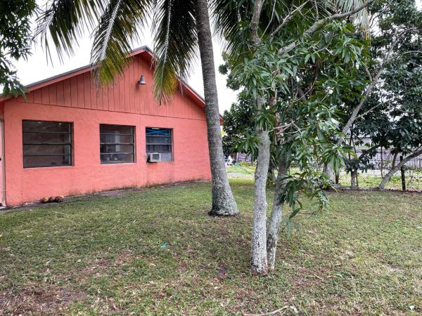 Palm Acres Estates, 2615 Kentucky St, West Palm Beach, Florida 33406, image 1