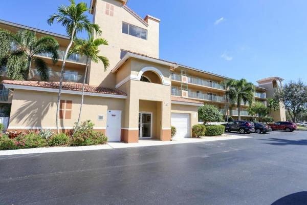 Coral Cove At Coral Lakes, 12560 Majesty Cir #201, Boynton Beach, Florida 33437, image 1