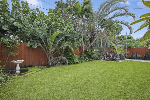 College Park, 215 Columbia Dr, Lake Worth Beach, Florida 33460, image 1