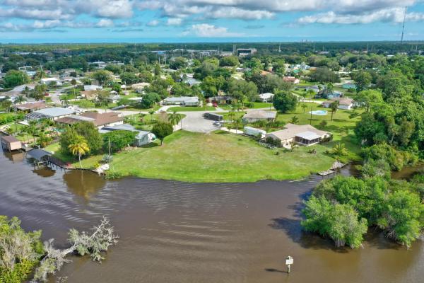 River Park, 305 SE Camino Ct, Port St. Lucie, Florida 34952, image 1