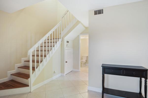 Sea Brook Place, 176 Seabreeze Cir, Jupiter, Florida 33477, image 1