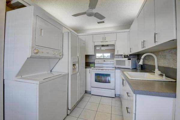 Boca Lakes, 20847 Sedgewick Dr, Boca Raton, Florida 33433, image 2