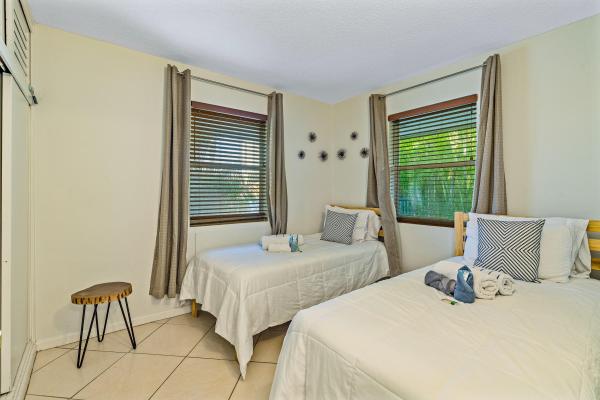 1257 Beach Rd, Riviera Beach, Florida 33404, image 1