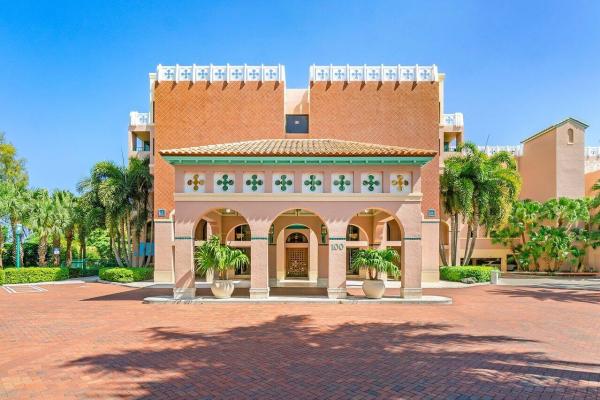 Mizner Court, 100 SE 5th Ave #416, Boca Raton, Florida 33432, image 2