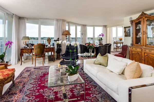 Villa Lofts & Villa Del Lago, 1617 N Flagler Dr #9B, West Palm Beach, Florida 33407, image 2