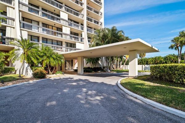 Washington Tower, 2000 Presidential Way #1101, West Palm Beach, Florida 33401, image 2