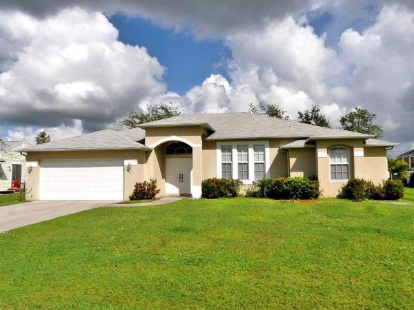 Floresta Pointe, 201 SE Duxbury Ave, Port St. Lucie, Florida 34983, image 2