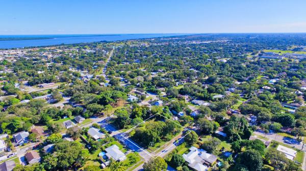 Fairview Park, 1203 Florida Ave, Fort Pierce, Florida 34950, image 2