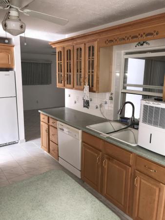 Palm Beach Leisureville, 104 SW 8th Ct, Boynton Beach, Florida 33426, image 1