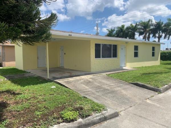 Riviera Heights, 818 Avenue U, Riviera Beach, Florida 33404, image 1