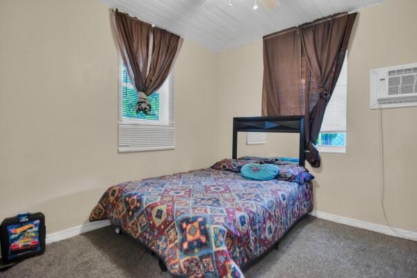 Fort Pierce Residential, 714 N 22nd N St, Fort Pierce, Florida 34950, image 2