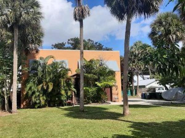 Parkway Place, 902 Boston Ave, Fort Pierce, Florida 34950, image 2