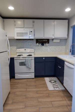 Lake Colony, 4099 Palm Bay Cir #B, West Palm Beach, Florida 33406, image 2