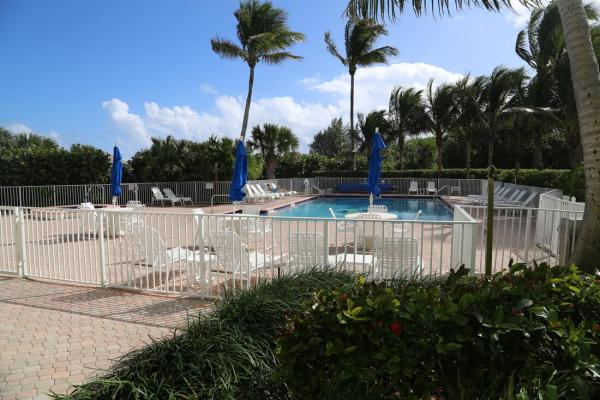 Aquanique Ocean Club, 2700 N Highway A1a #304, Fort Pierce, Florida 34950, image 2