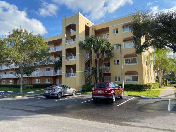 Lucerne Pointe, 4723 Lucerne Lakes Blvd E #627, Lake Worth, Florida 33467, image 1