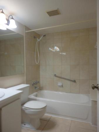 Pine Ridge North 3, 702 Sunny Pine Way #B2, Greenacres, Florida 33415, image 2
