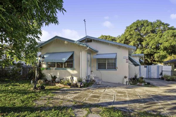 Seminole Heights, 731 Tallapoosa St, West Palm Beach, Florida 33405, image 1