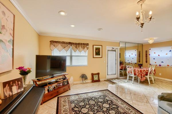 Seville At Kings Point, 36 Seville B, Delray Beach, Florida 33446, image 2