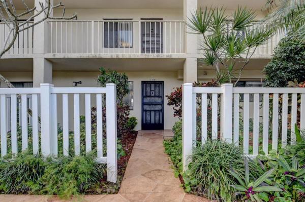 Huntington Lakes 3, 7240 Huntington Ln #102, Delray Beach, Florida 33446, image 3