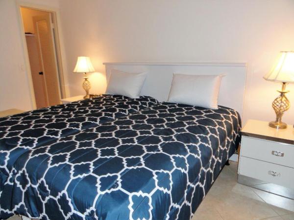 Normandy At Kings Point, 642 Normandy N, Delray Beach, Florida 33484, image 1