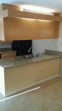 Village Of Sandalwood Lakes South, 6812 68th Way, West Palm Beach, Florida 33409, image 1