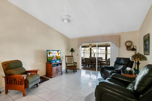 The Lakes Of Sherbrooke, 8459 Lake Point Ct, Lake Worth, Florida 33467, image 1