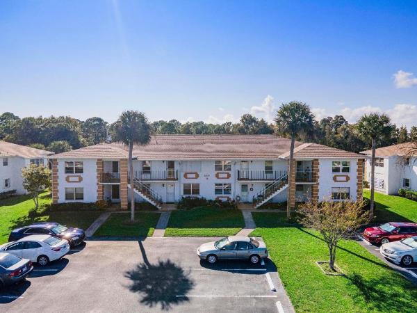 High Point Of Fort Pierce, 1205 S Lakes End Dr #2, Fort Pierce, Florida 34982, image 1