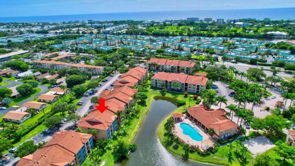 Mirabella Villas, 407 Villa Cir, Boynton Beach, Florida 33435, image 3